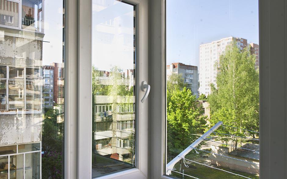 vitre sur mesure Commeny